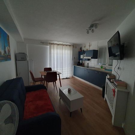 Studio Equipe Et Meuble St Cyprien Saint-Cyprien  Buitenkant foto